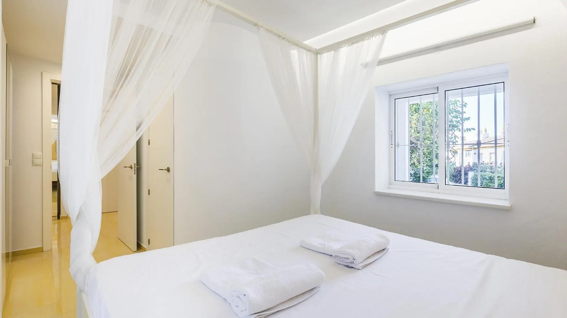 بيت للعطل A&N Caleta De Velez Beach