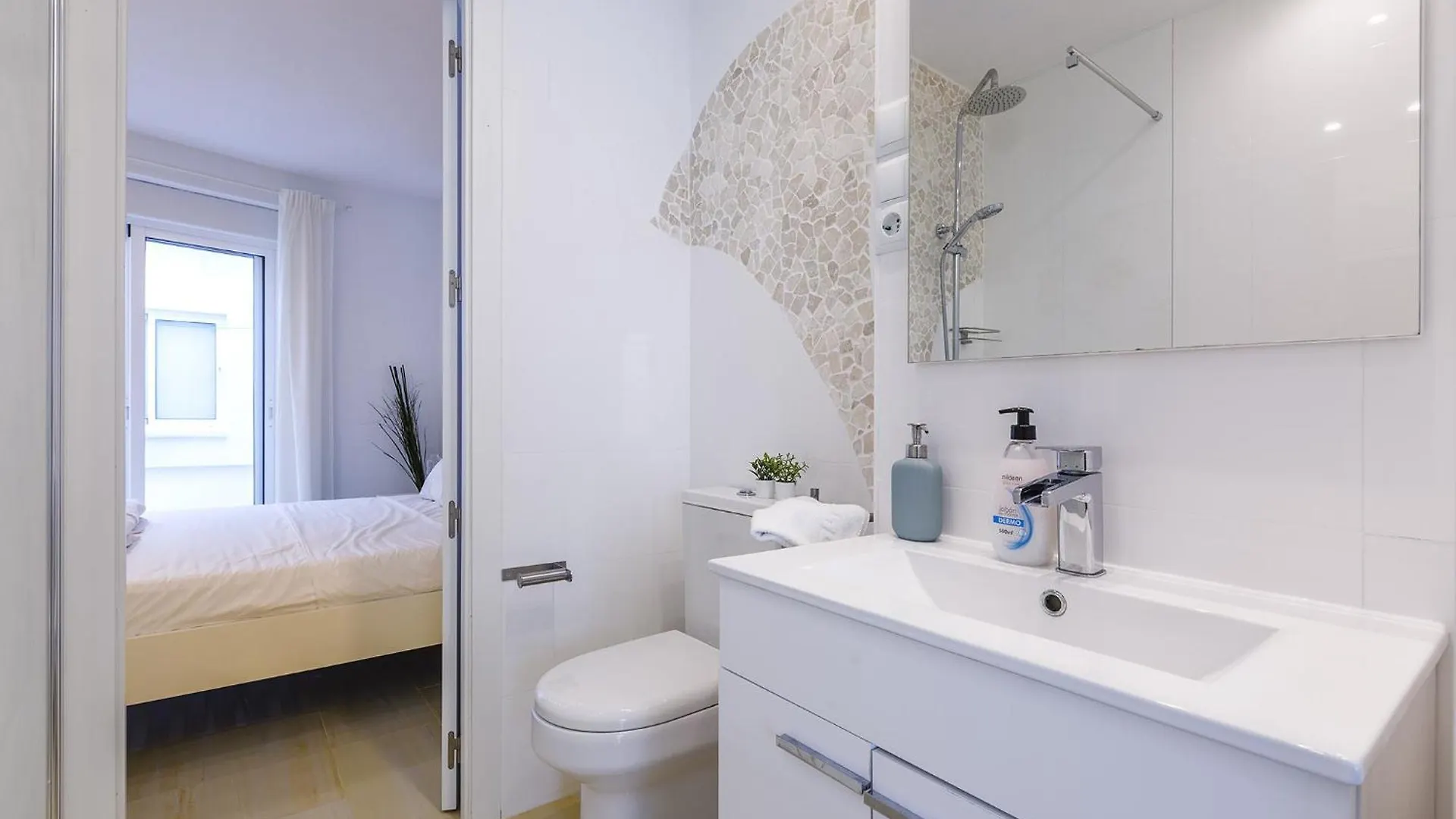 A&N Caleta De Velez Beach إسبانيا